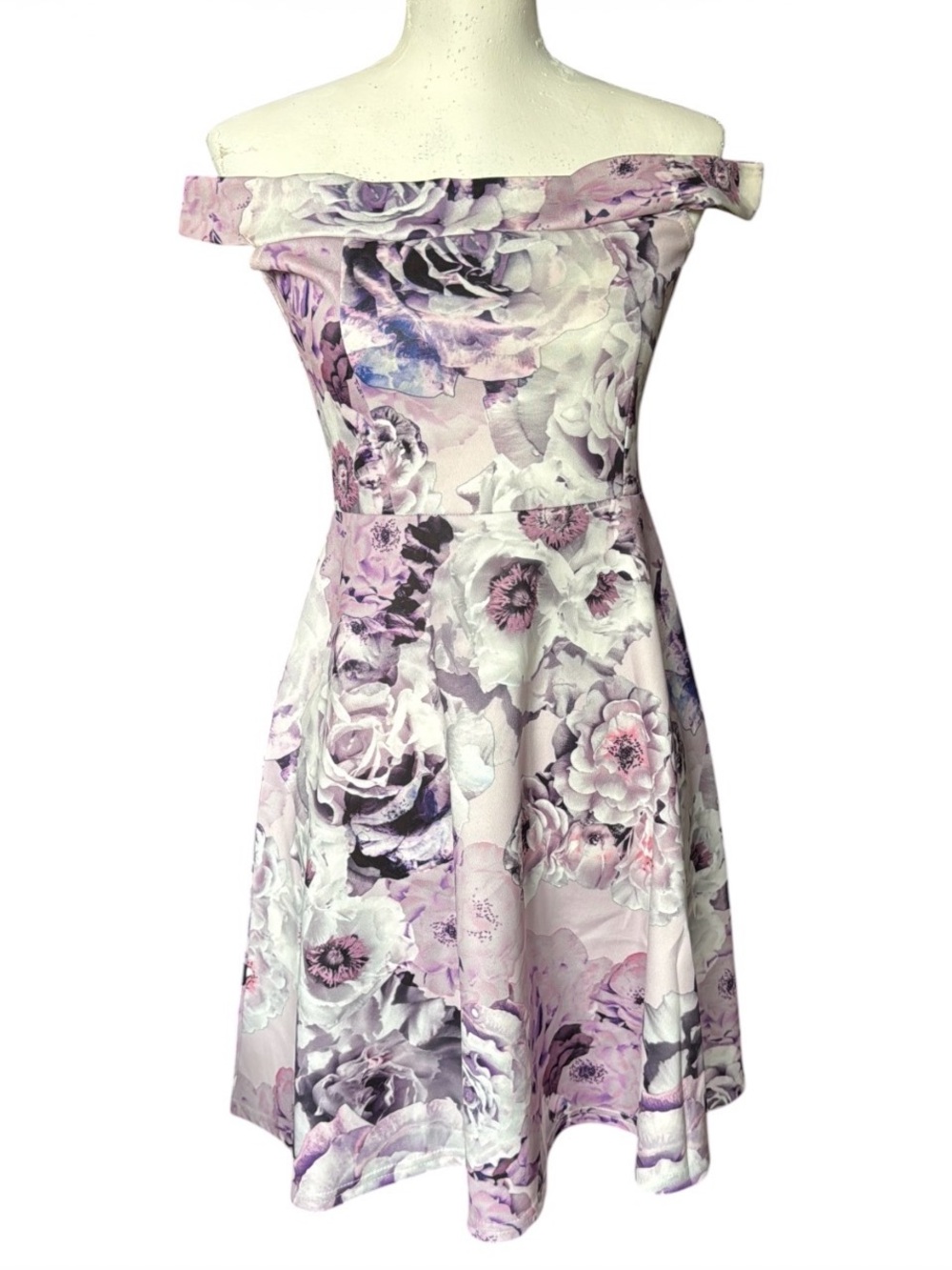Boohoo skater dress off the shoulder purple floral NWT Women’s size 6 | y6